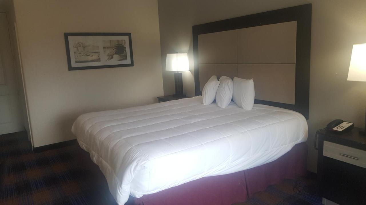 Regency Inn & Suites 펜사콜라 외부 사진