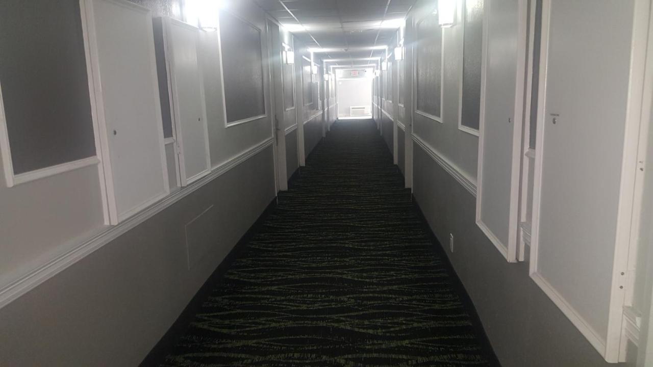 Regency Inn & Suites 펜사콜라 외부 사진