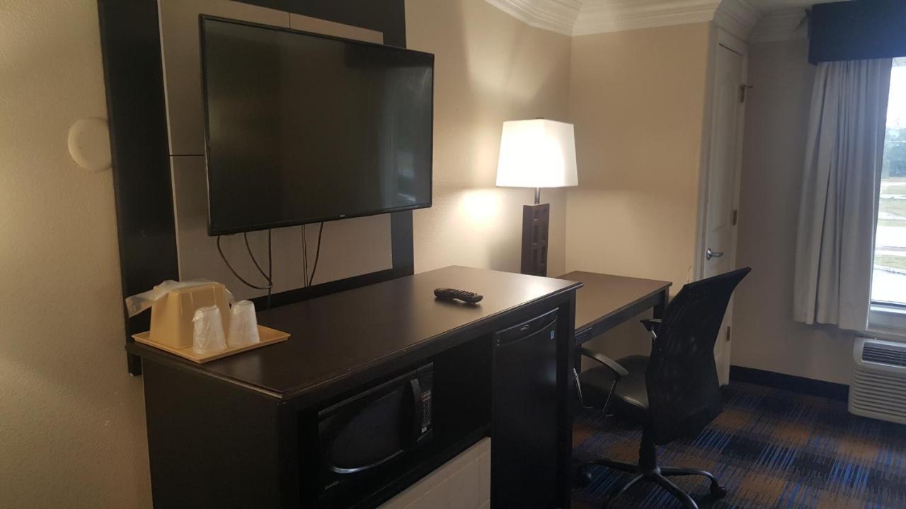 Regency Inn & Suites 펜사콜라 외부 사진