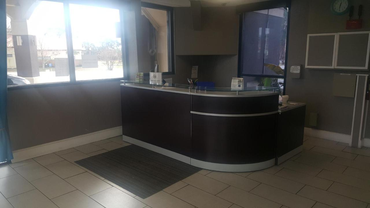Regency Inn & Suites 펜사콜라 외부 사진