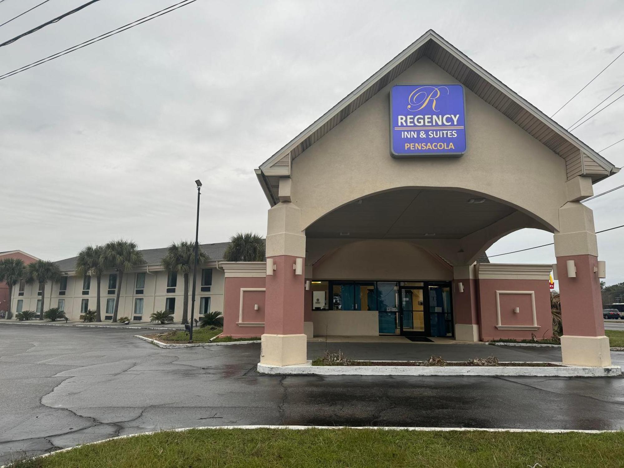 Regency Inn & Suites 펜사콜라 외부 사진